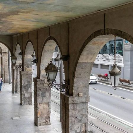 Precioso Apartamento En Antiguo Palacio Bilbao Exterior foto