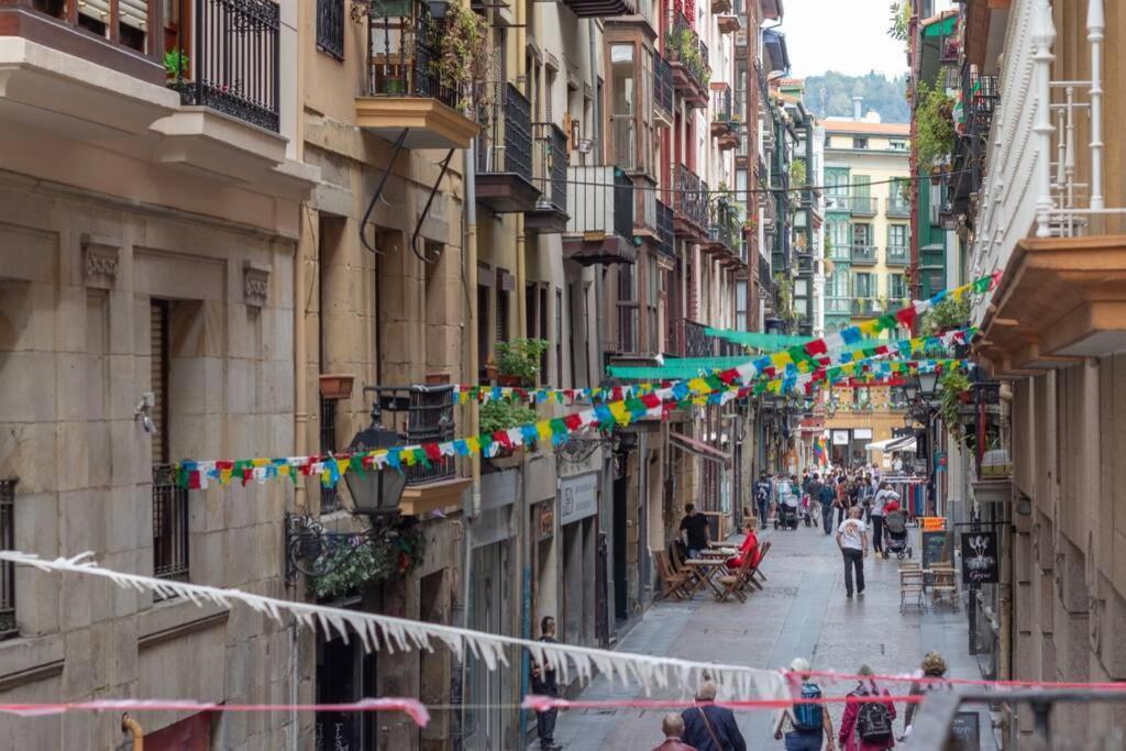 Precioso Apartamento En Antiguo Palacio Bilbao Exterior foto